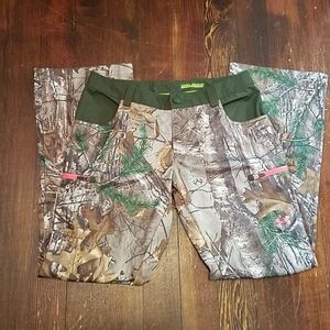 Under Armour Women's Hunting Pants, size 10